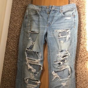 American Eagle distressed jeans